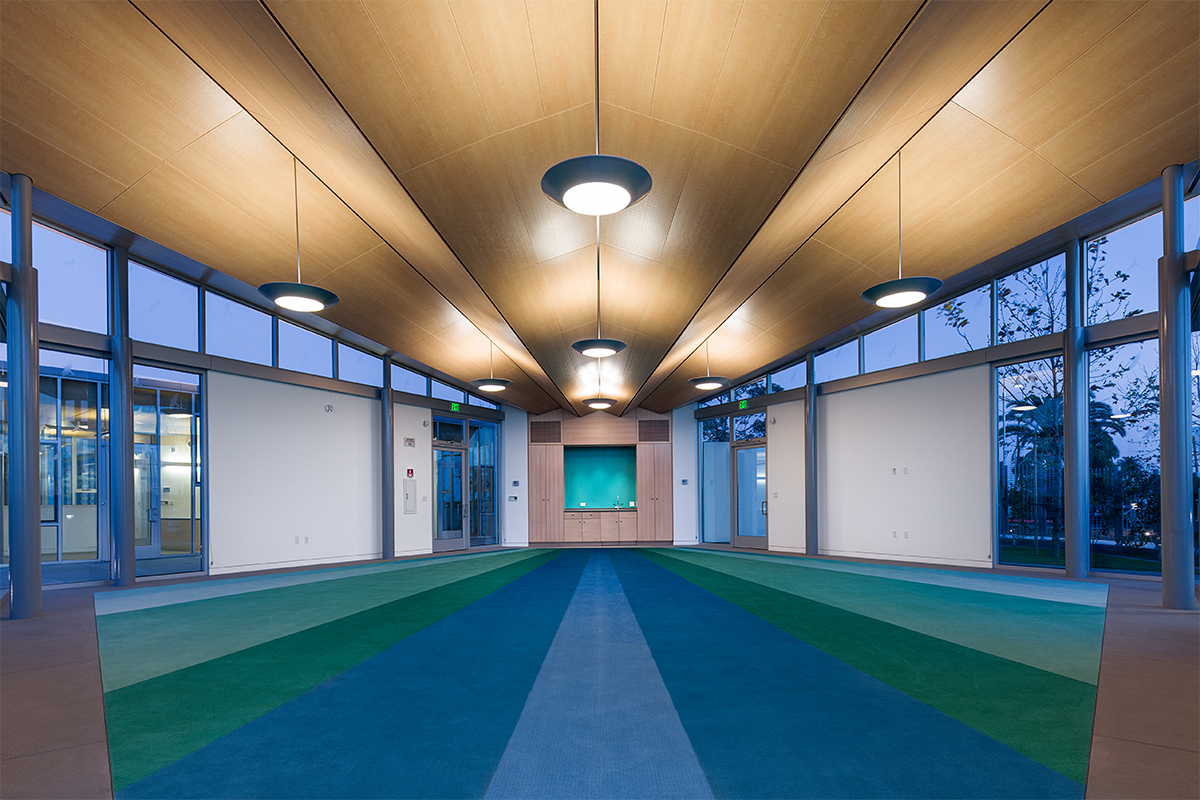 National City Aquatic Center by Safdie Rabines Architects