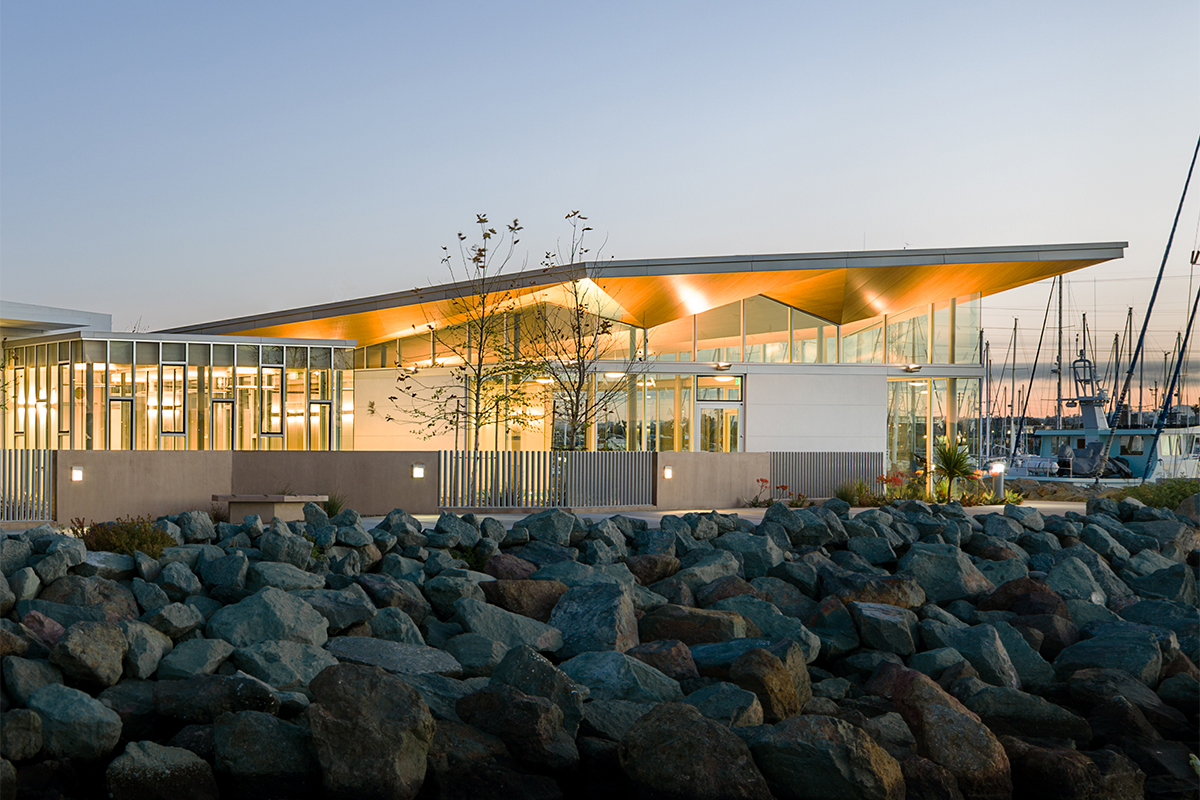 National City Aquatic Center by Safdie Rabines Architects