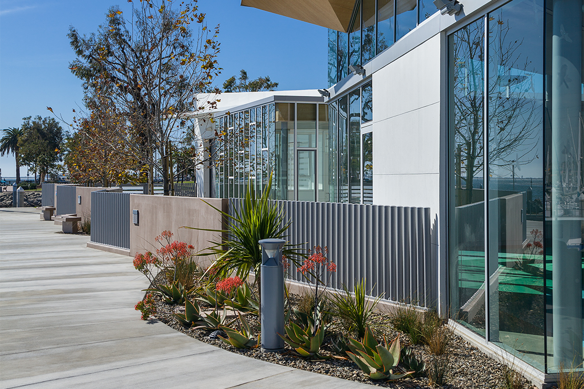 National City Aquatic Center by Safdie Rabines Architects